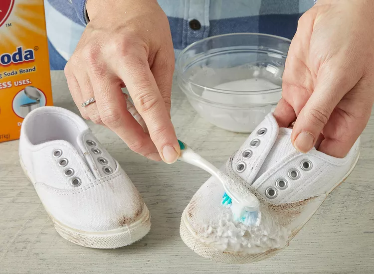 Dirty White Sneakers: Clean Them Without Yellowing Fabric